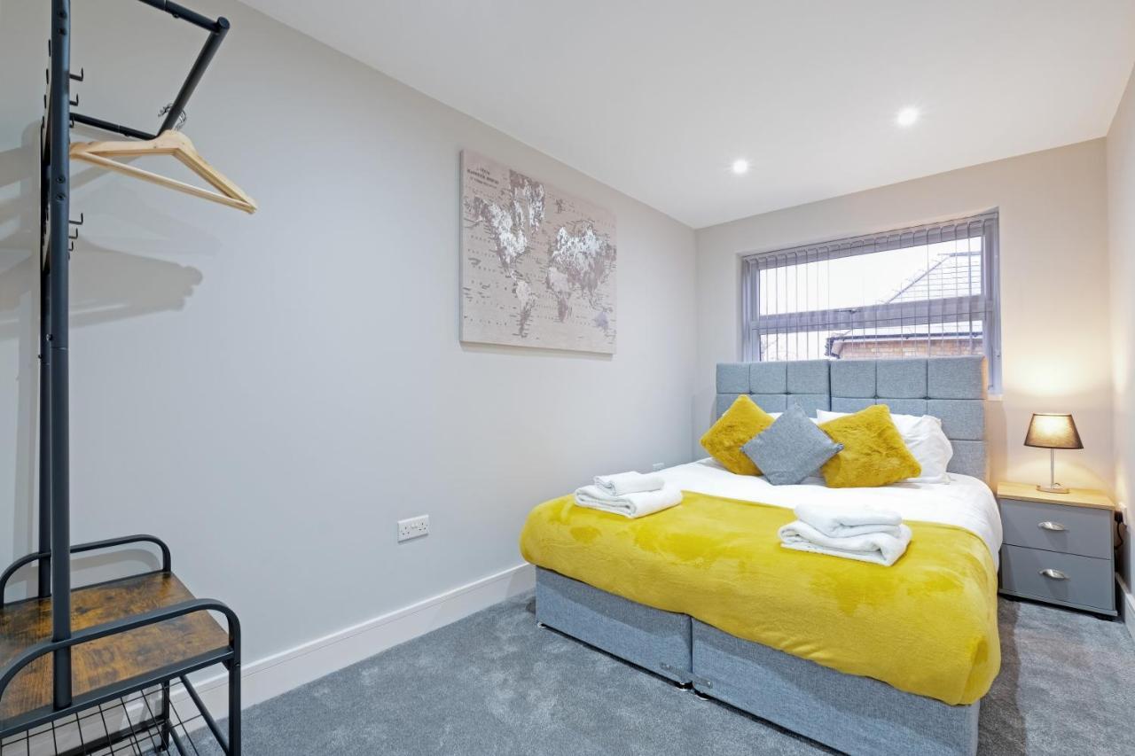 Apartment Crown Place 2 & 3 Bedroom Luxury Apts With Parking In By 360stays